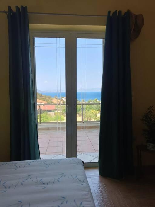 Appartamento Ολόκληρος Όροφος Αγροτική Οικία Néos Pírgos Esterno foto